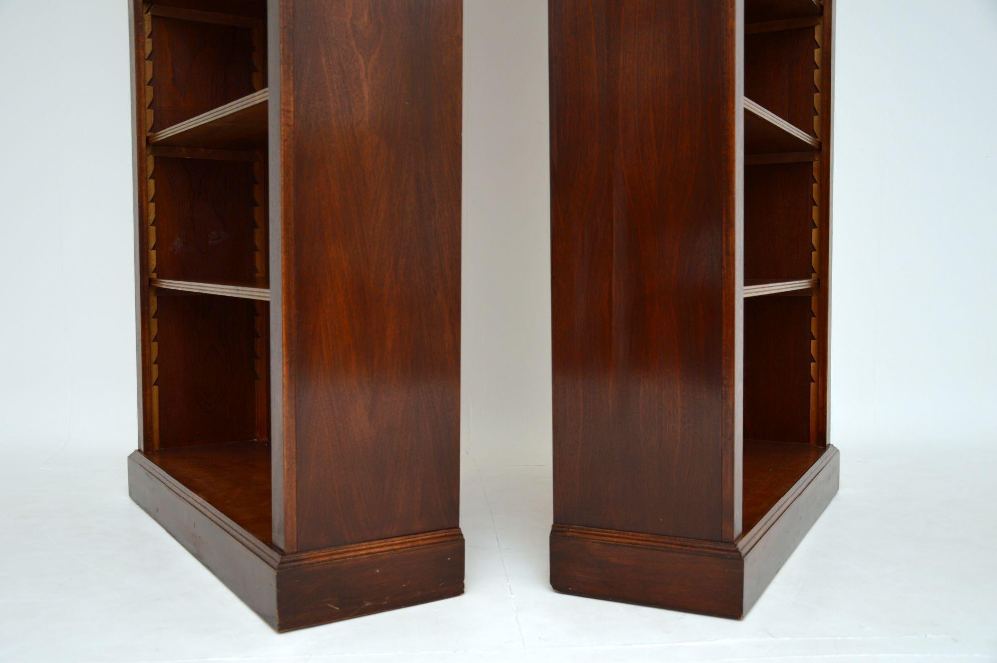 Wood Pair of Antique Sheraton Style Open Bookcases