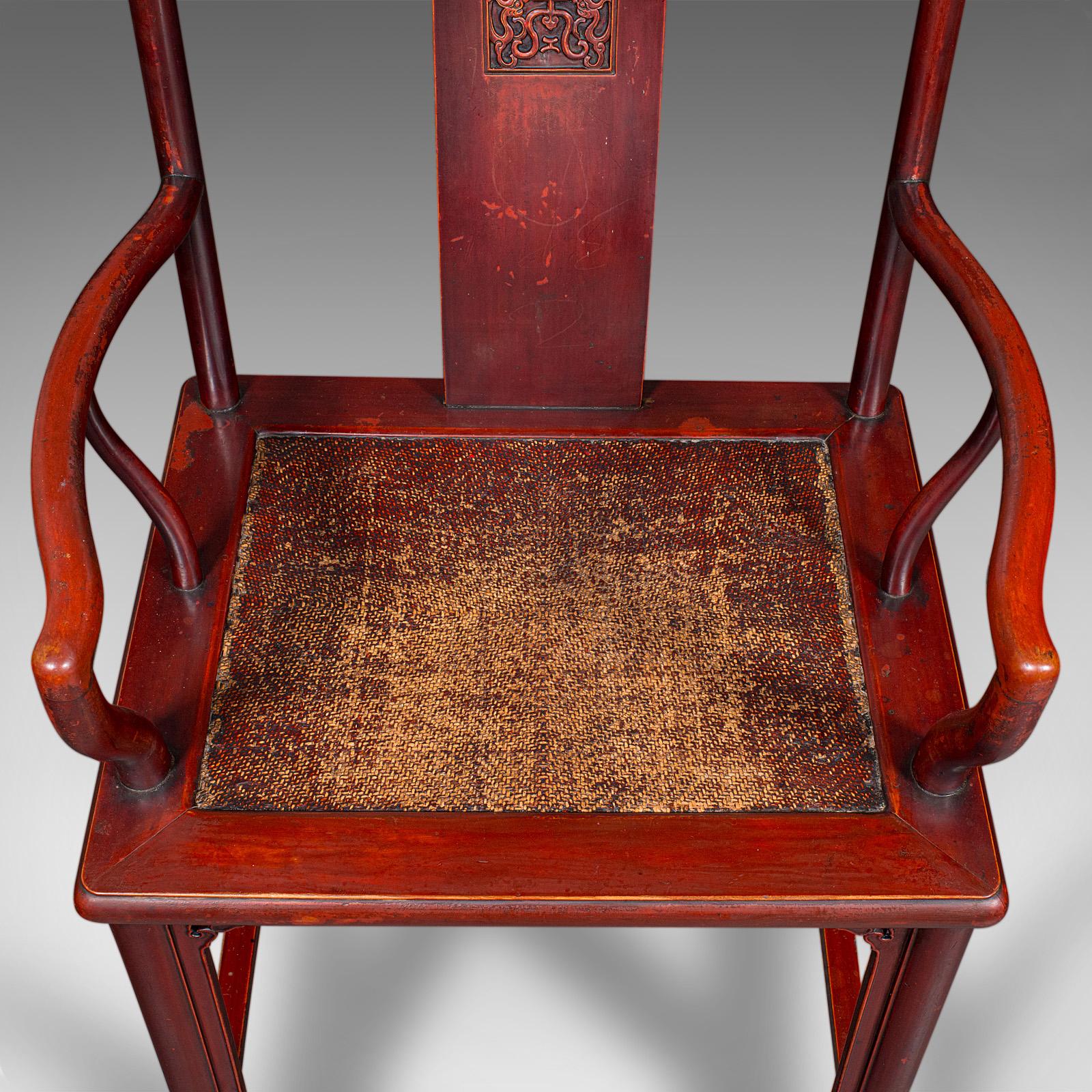 Canne Paire de chaises d'appoint anciennes, orientales, laquées, sièges coudés, canne, victoriennes en vente