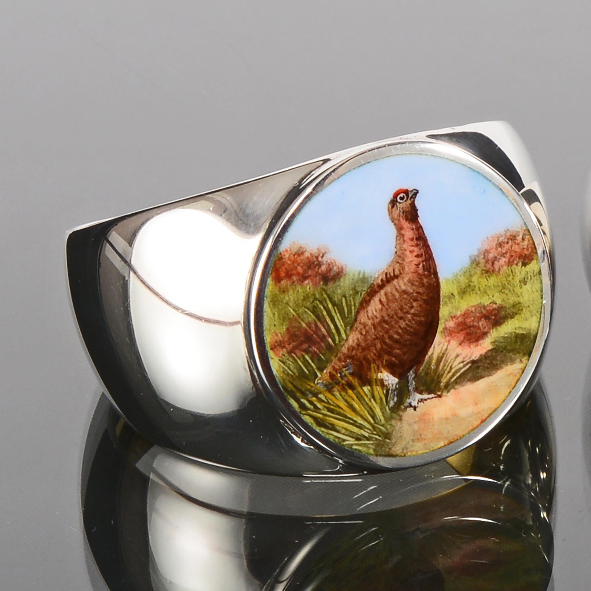Pair of Antique Silver and Enamel Game Bird Napkin Rings In Good Condition In London, GB