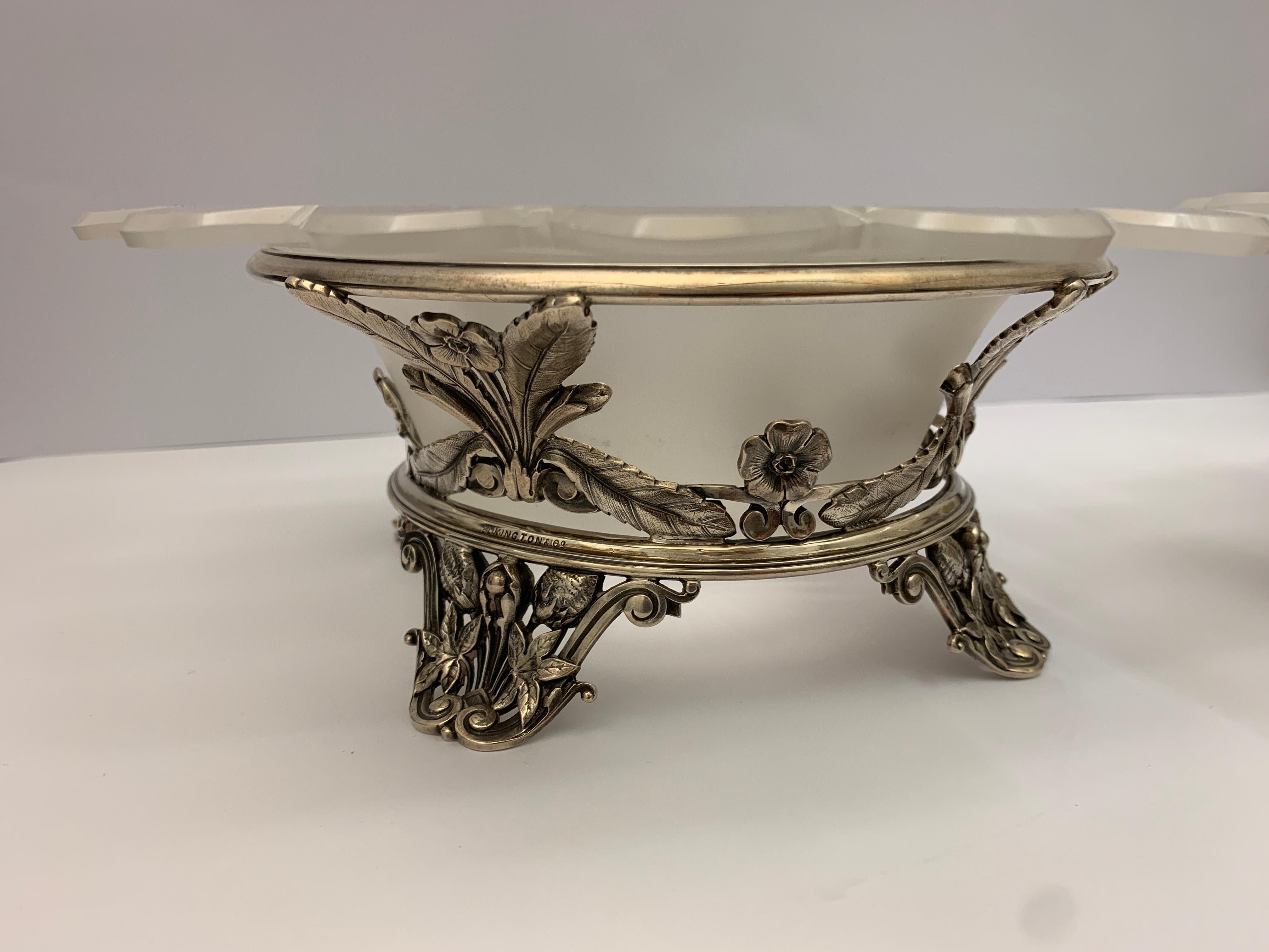 Victorian Pair of Antique Silver and Frosted Glass Decorative Compotes, 19th Century For Sale