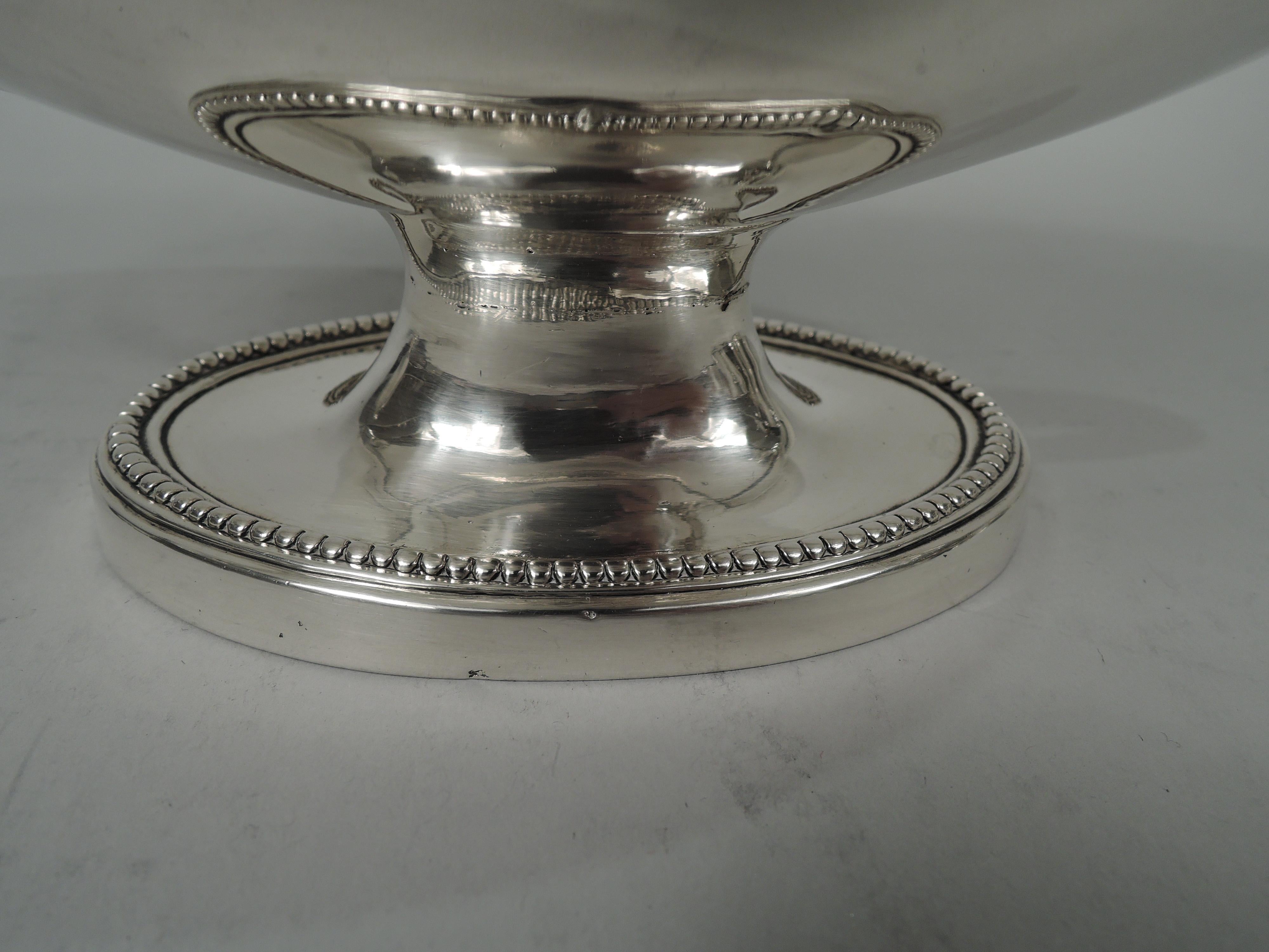 Pair of Antique Silver English Georgian Neoclassical Tureens, 1785 For Sale 3