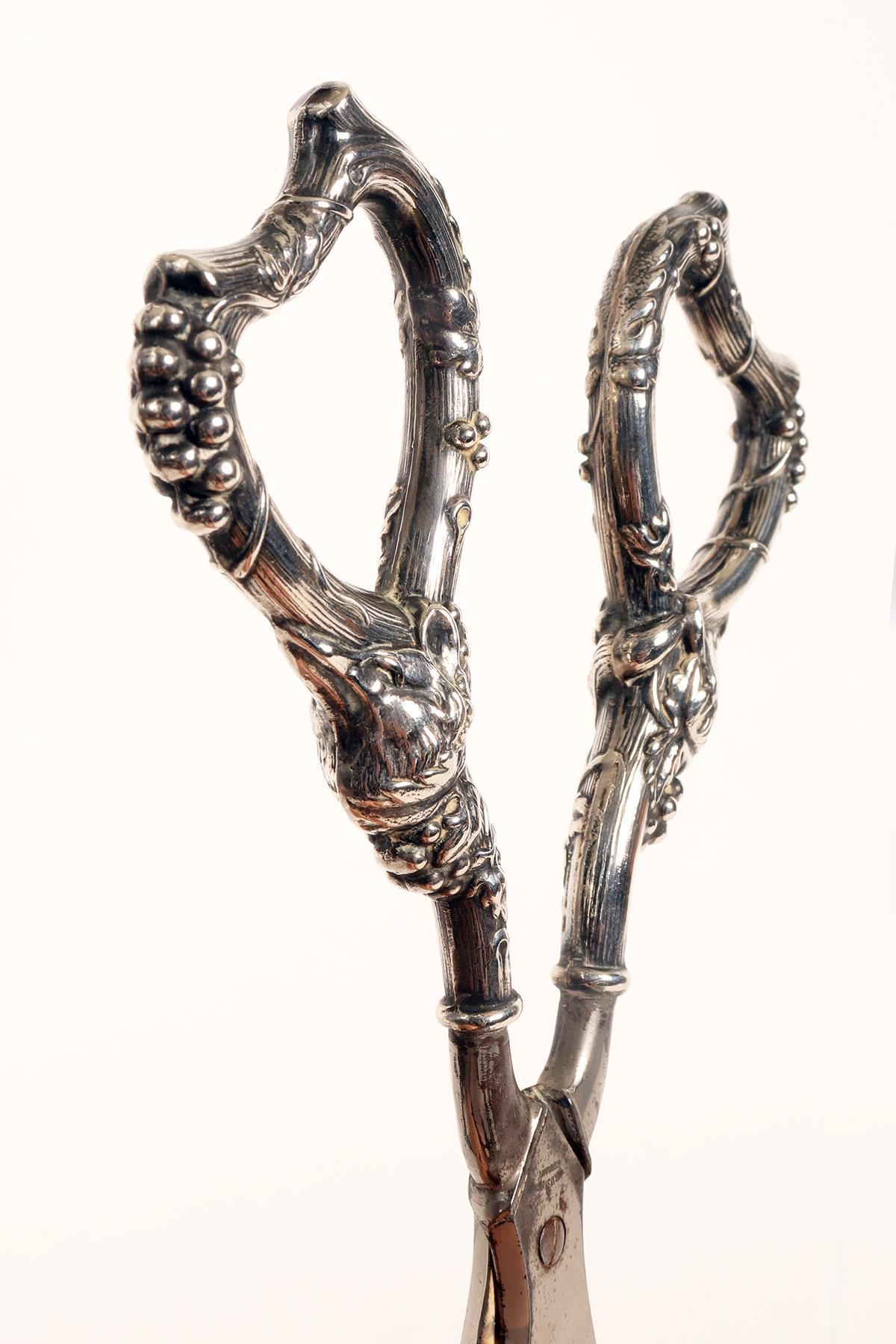 Pair of Antique Silver Grape Shears, Krusius Brothers, Germany Late 19th Century For Sale 1