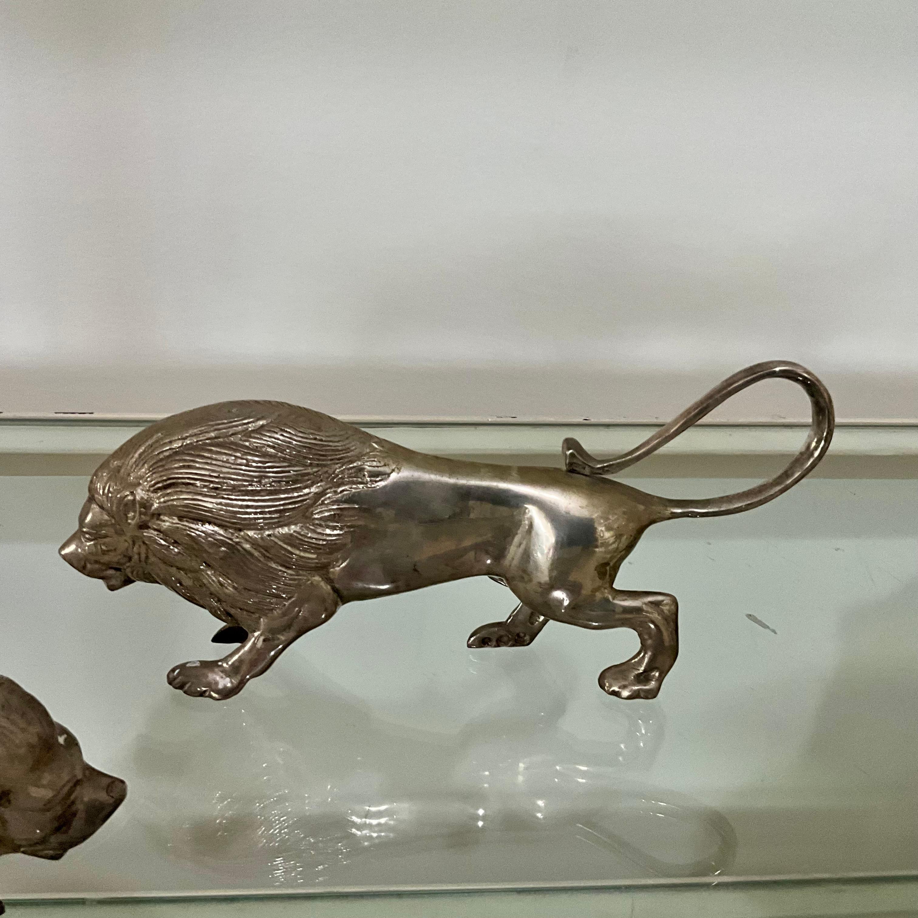 Belle Époque Coppia di leoni antichi in argento, 10 in vendita