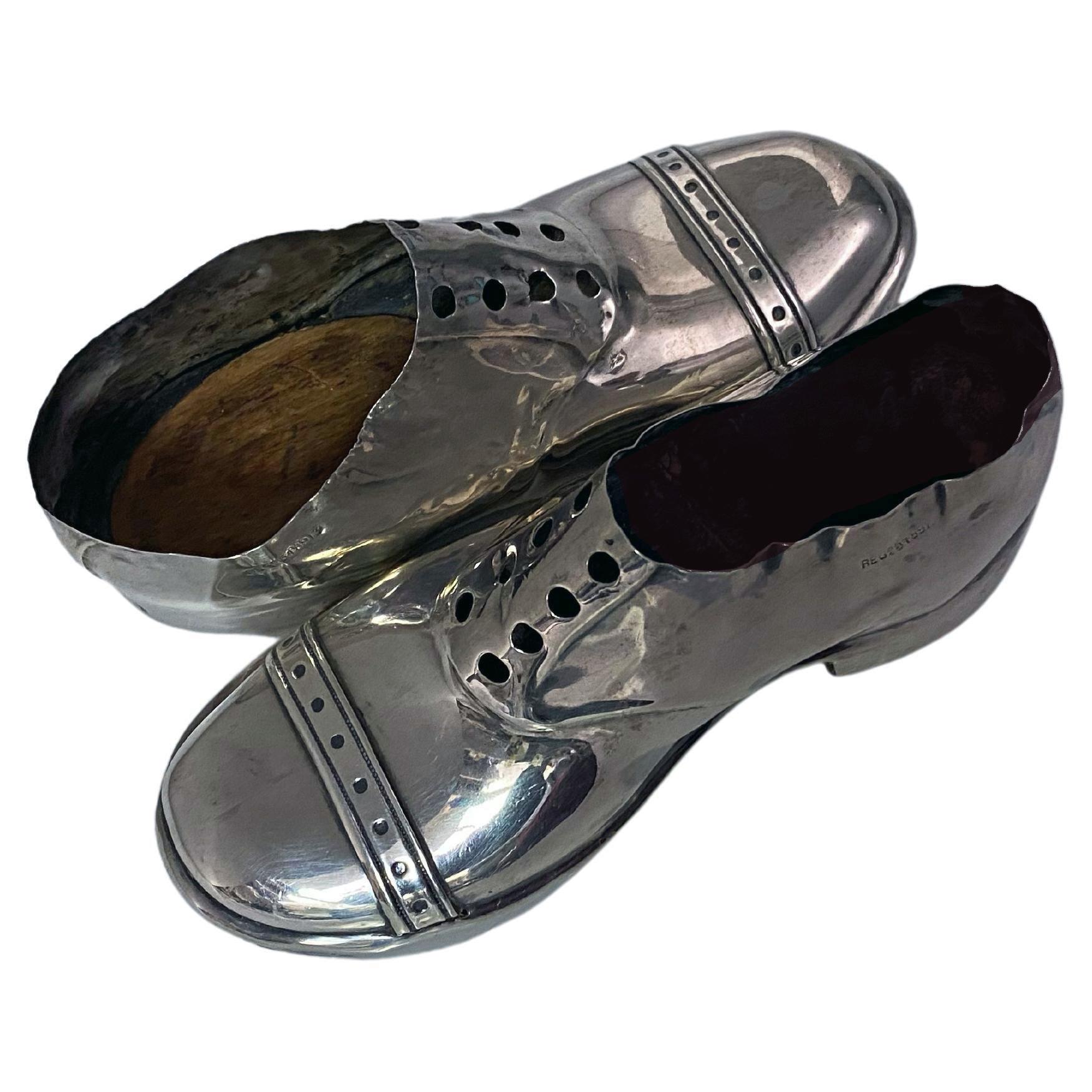 Paar antike Silber Schuh-Anstecknadelkissen Chester 1910, S. Blankensee & Sohn im Zustand „Gut“ im Angebot in Toronto, ON