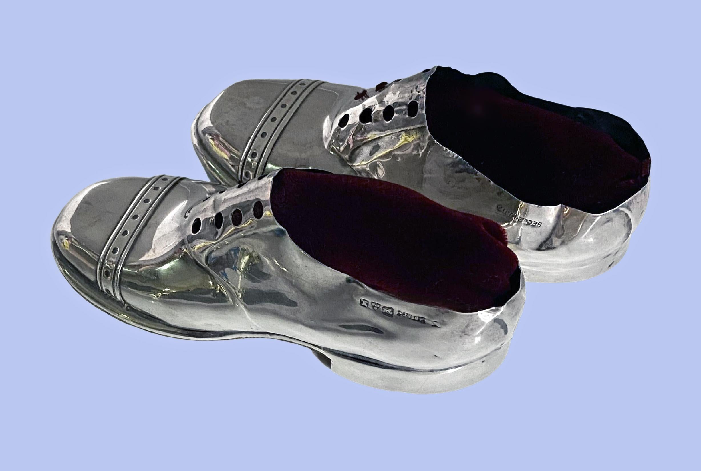 Paar antike Silber Schuh-Anstecknadelkissen Chester 1910, S. Blankensee & Sohn im Angebot 3