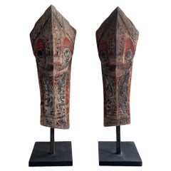 Paire de sculptures anciennes Singa, Tribu Batak Sumatra, début du 20e siècle