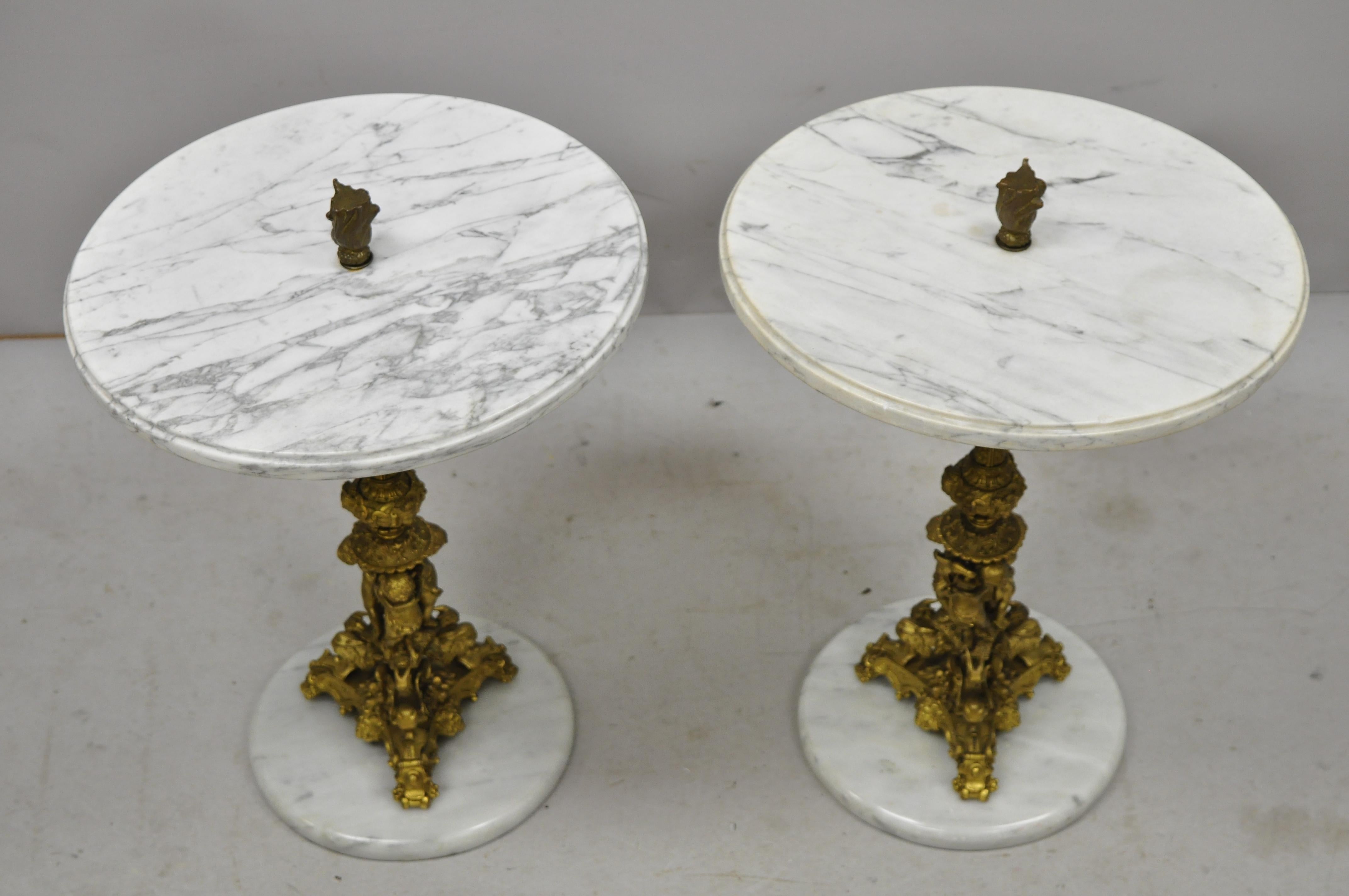 Paire d'anciennes petites tables d'appoint en bronze et marbre de la Renaissance italienne en vente 7