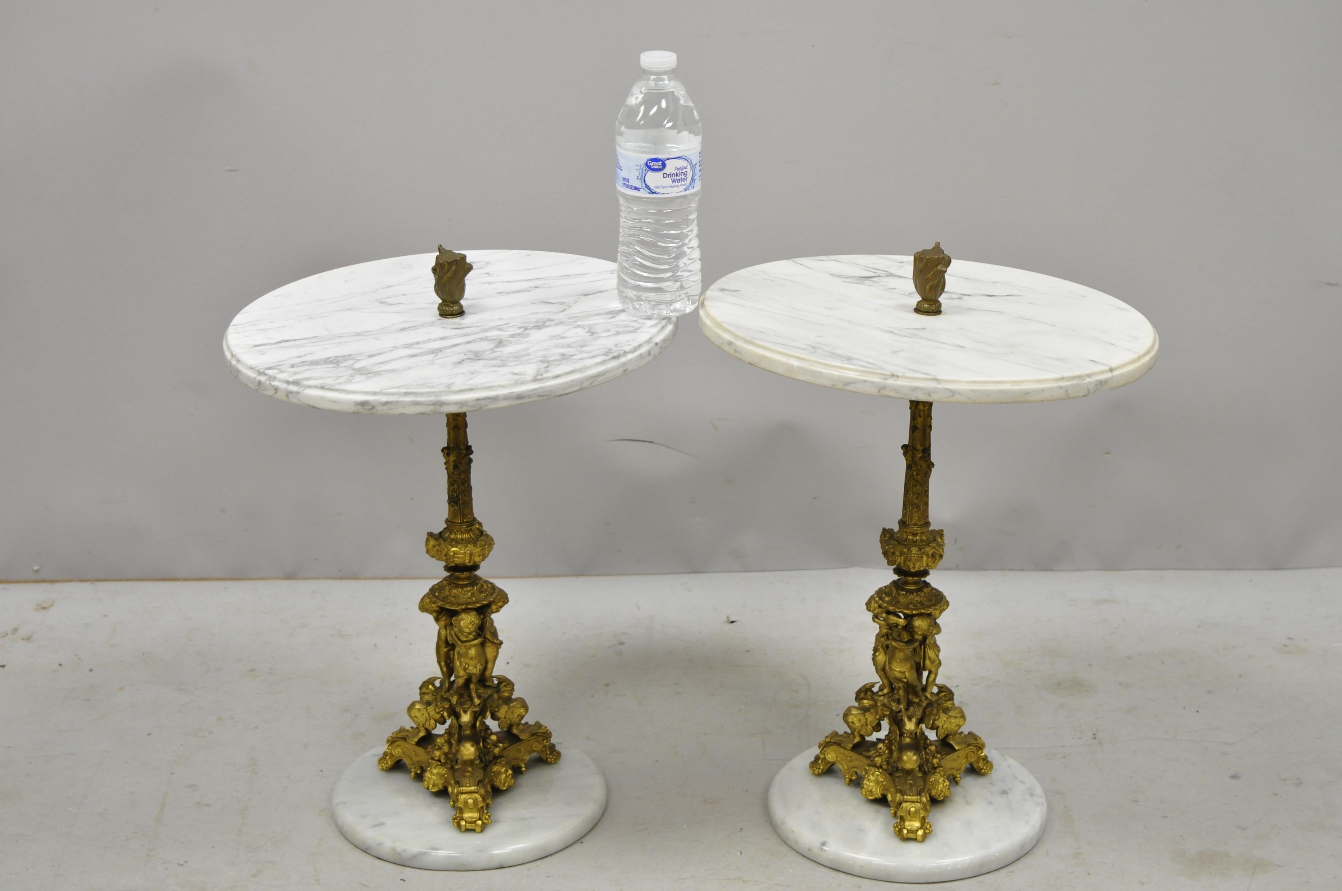 Paire d'anciennes petites tables d'appoint en bronze et marbre de la Renaissance italienne en vente 4