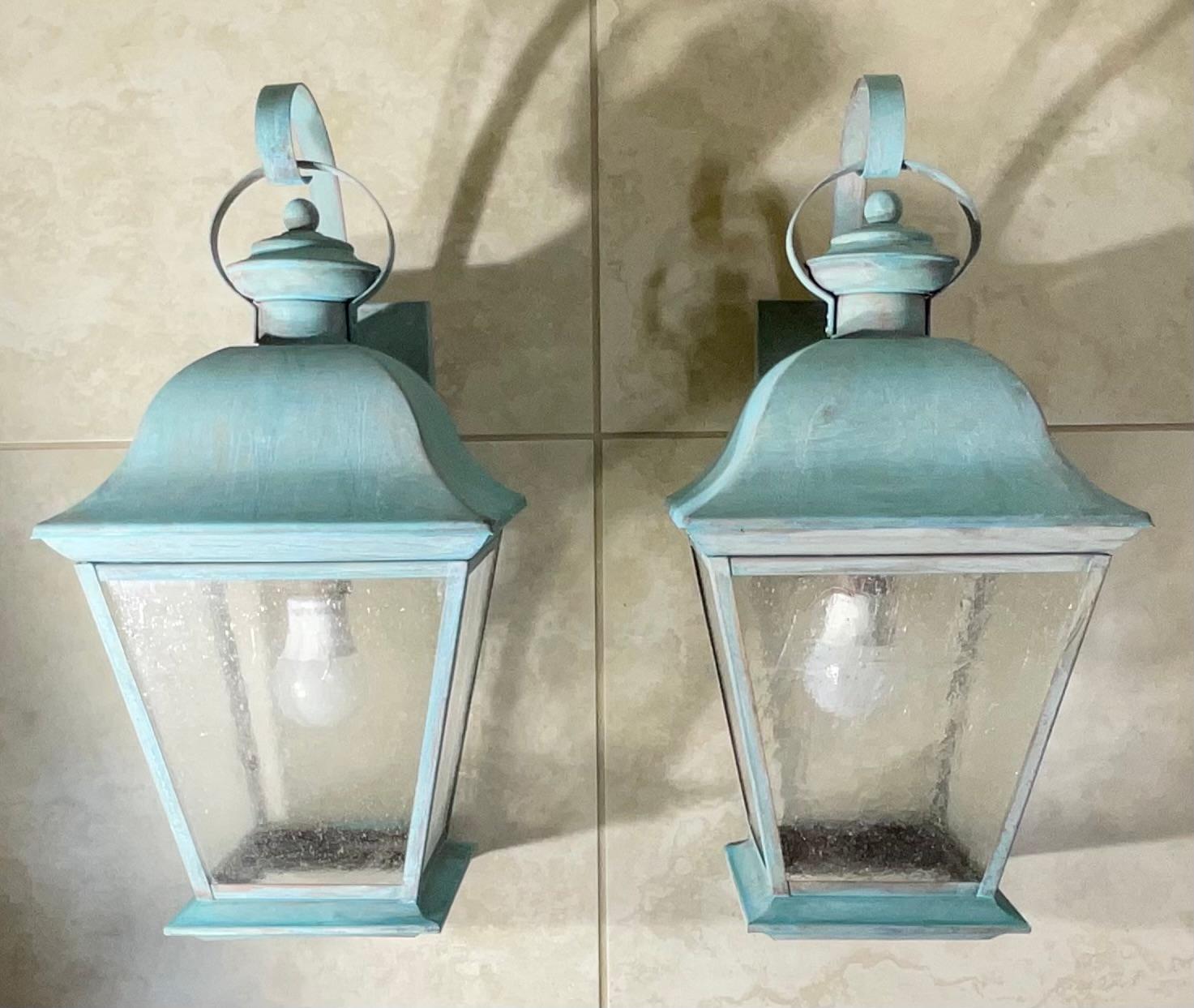 Pareja de faroles antiguos de latón macizo - Elegancia atemporal para tu hogar en venta 4