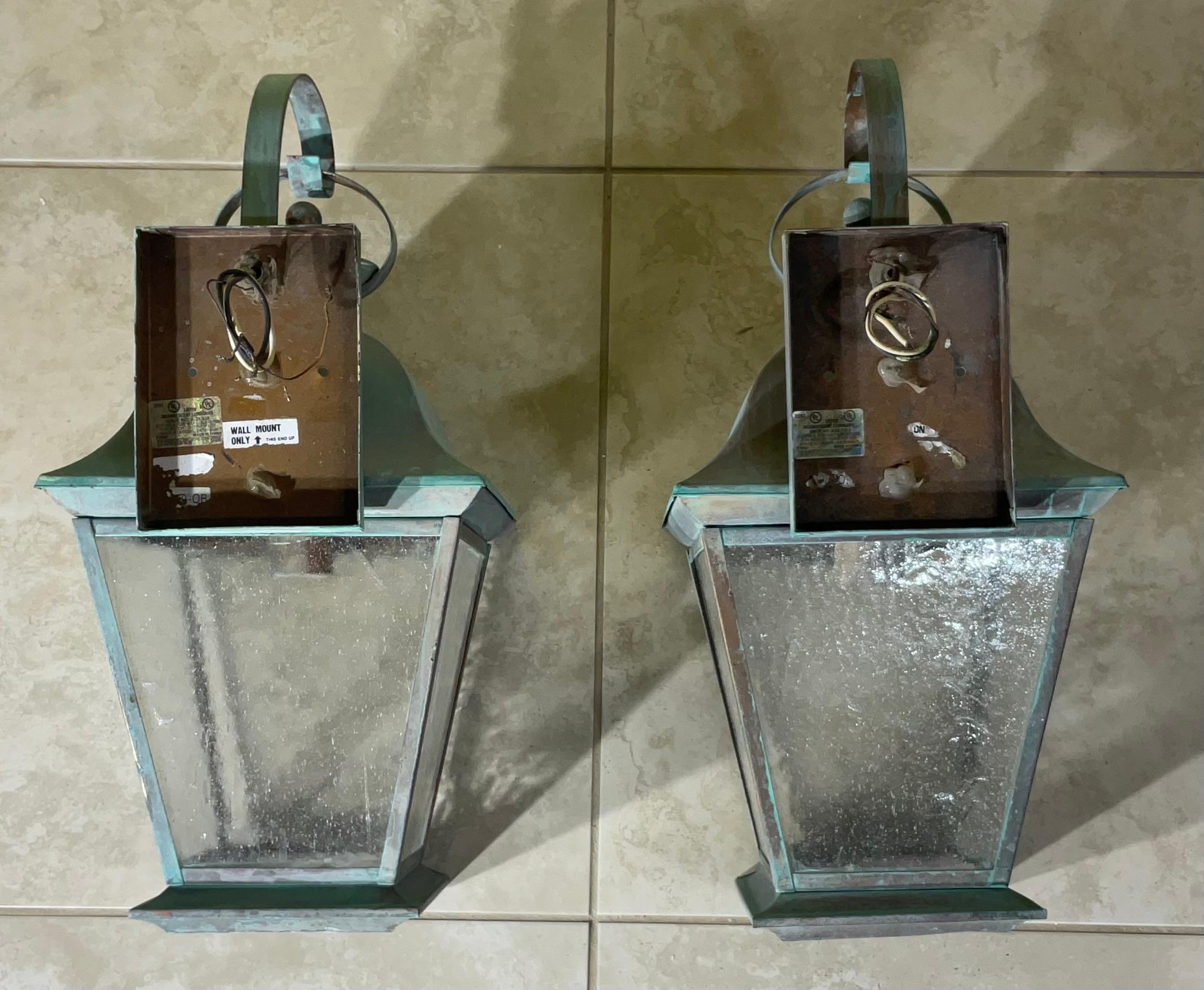 Fatto a mano Coppia di lanterne antiche in ottone massiccio - Eleganza senza tempo per la tua casa in vendita