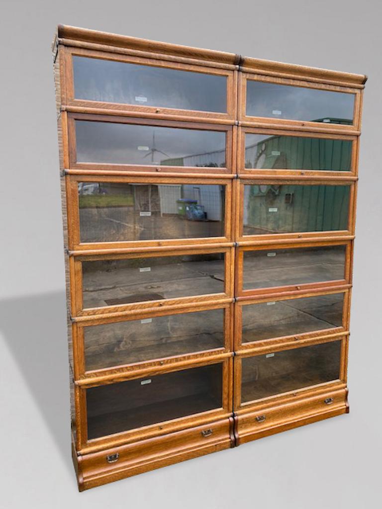 Vittoriano Coppia di antiche librerie Globe Wernicke in rovere massiccio