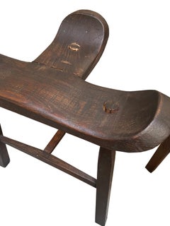 Paar antike spanische geschnitzte Holzhocker, 1950er Jahre