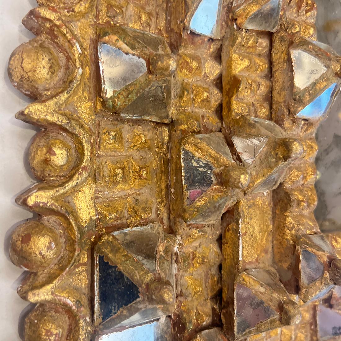 Paire de miroirs espagnols anciens, vendus individuellement Bon état - En vente à New York, NY