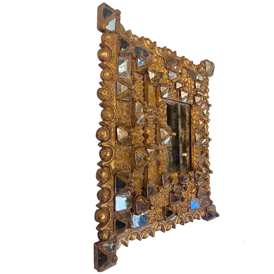 Paire de miroirs espagnols anciens, vendus individuellement en vente 2