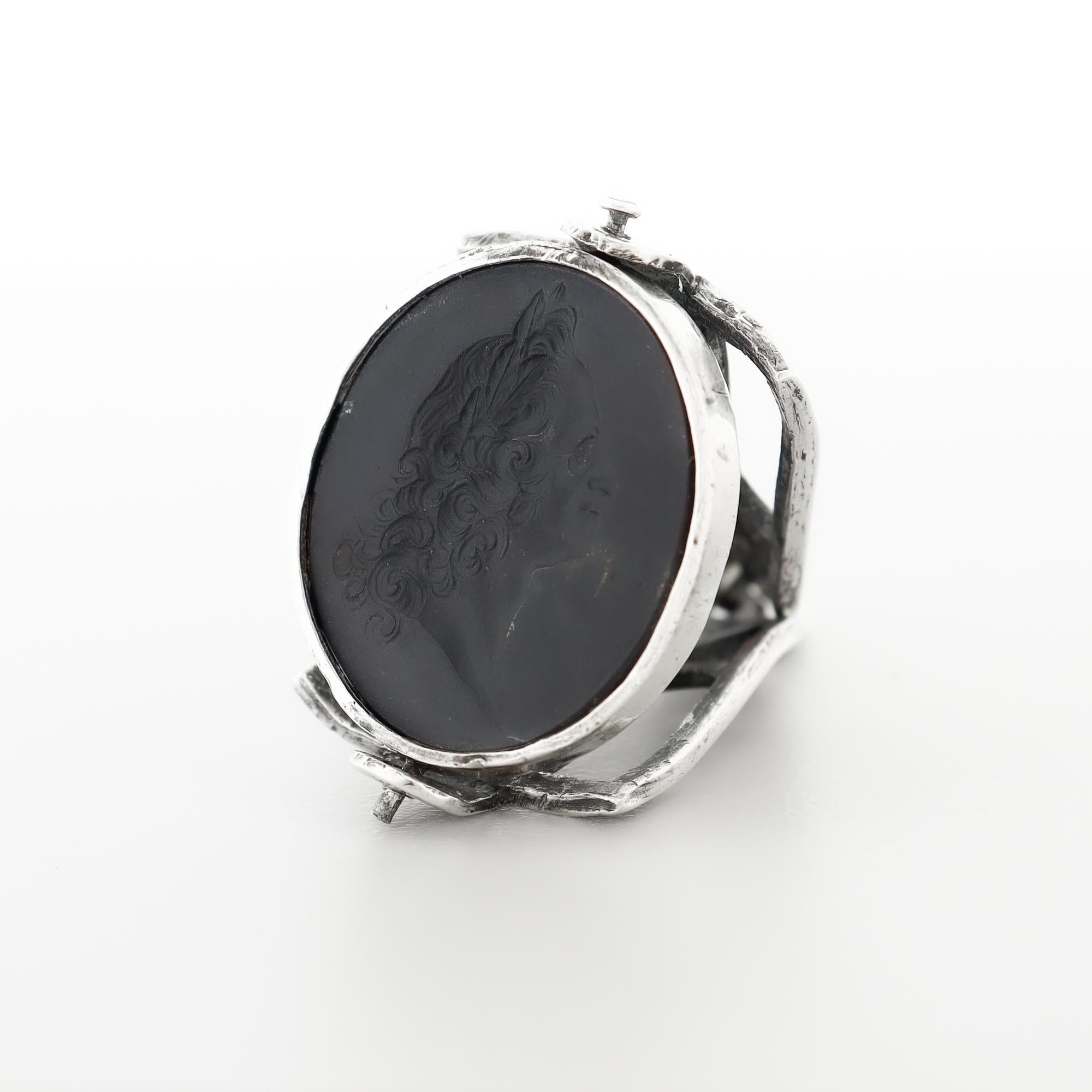 Paire de boutons de montre anciens avec sceaux en intaille en basalte de Wedgwood & Bentley en vente 12