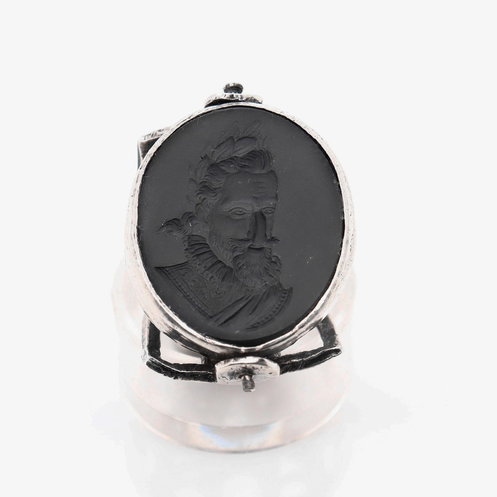 Paire de boutons de montre anciens avec sceaux en intaille en basalte de Wedgwood & Bentley en vente 3