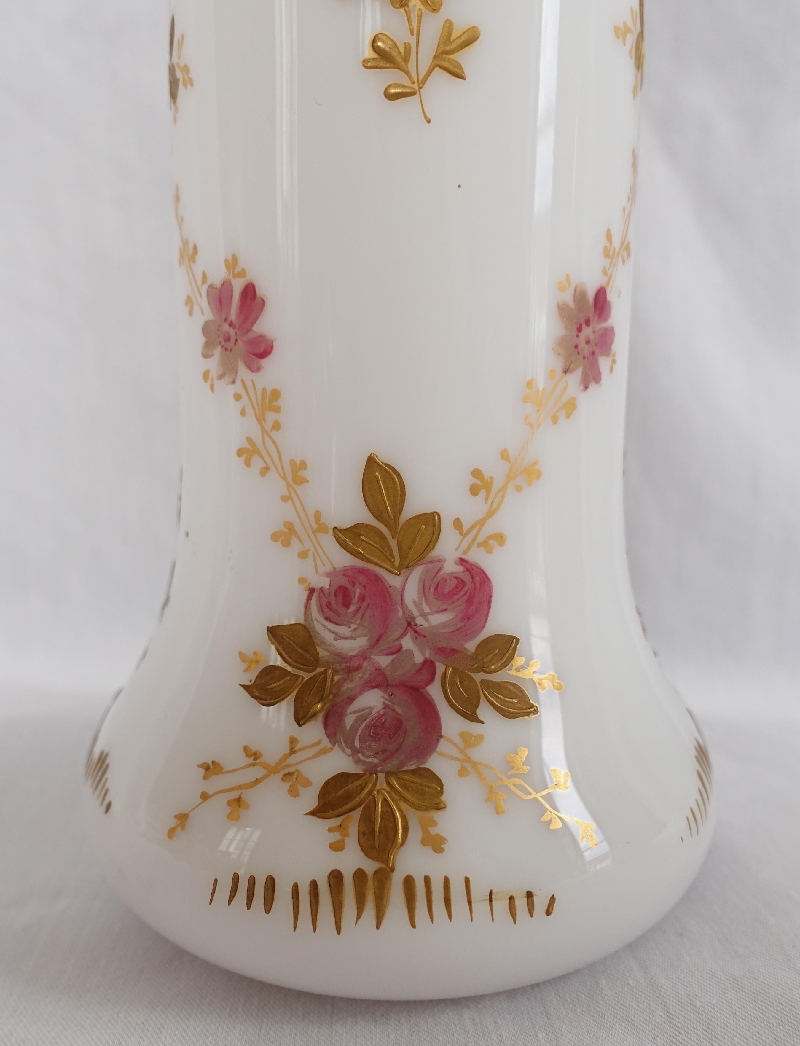 Crystal Pair of antique St. Louis opaline crystal vases, Art Nouveau period circa 1900 For Sale