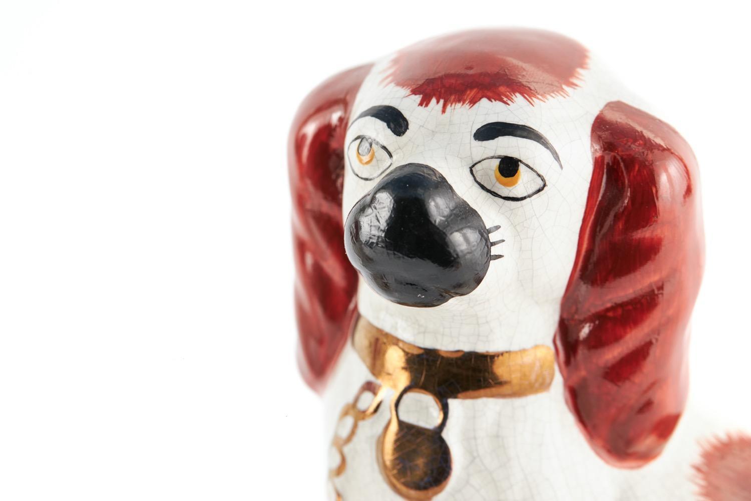 Pareja de perros antiguos de Staffordshire Cerámico en venta