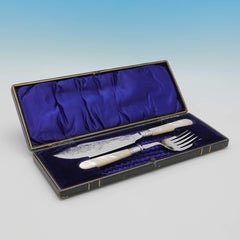 Pair of Antique Sterling Silver & Mother of Pearl Fish Servers - Sheffield 1906