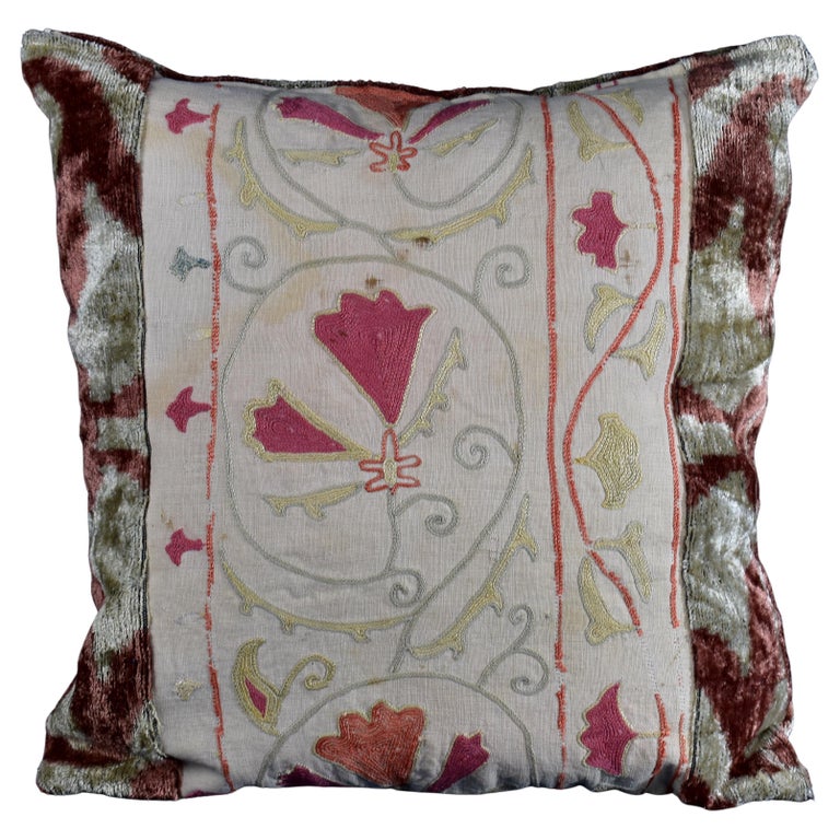 Pair of Antique Suzani Cushioncovers For Sale at 1stDibs