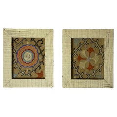 Paar antike Suzani Wandbehänge
