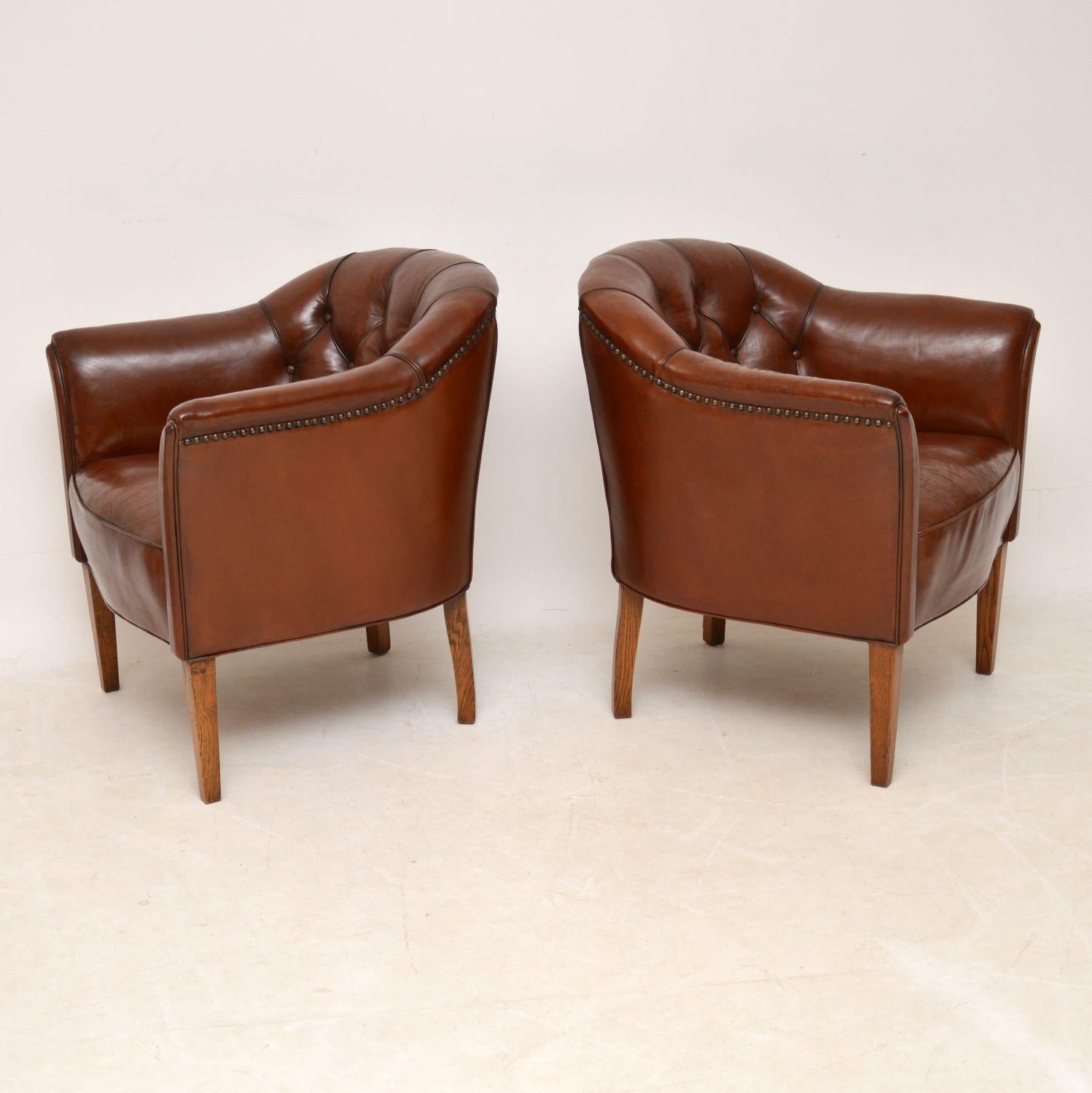 Pair of Antique Swedish Deep Buttoned Leather Armchairs In Good Condition In London, GB