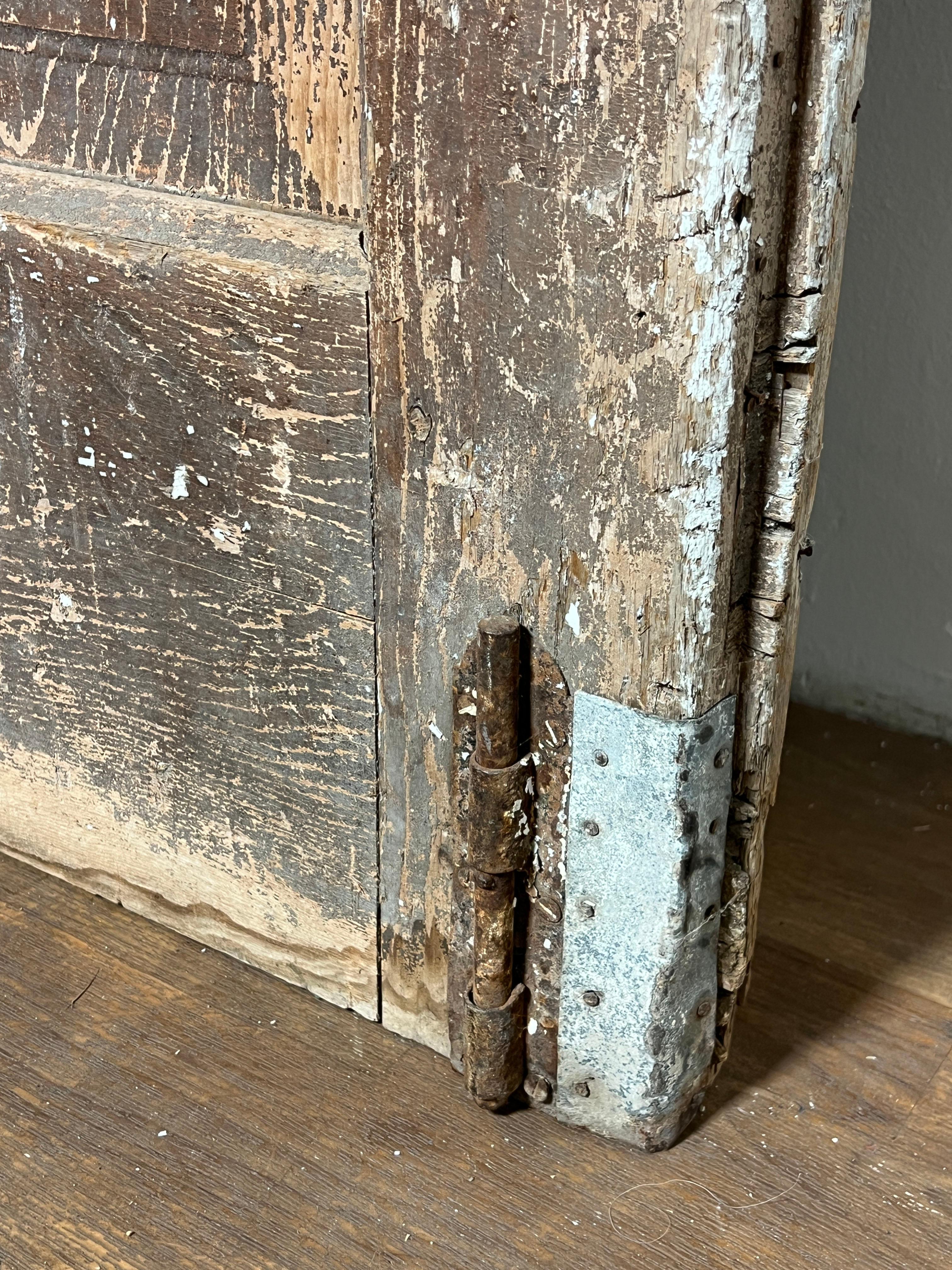 Paire de portes suédoises anciennes datant du 18ème siècle en vente 4
