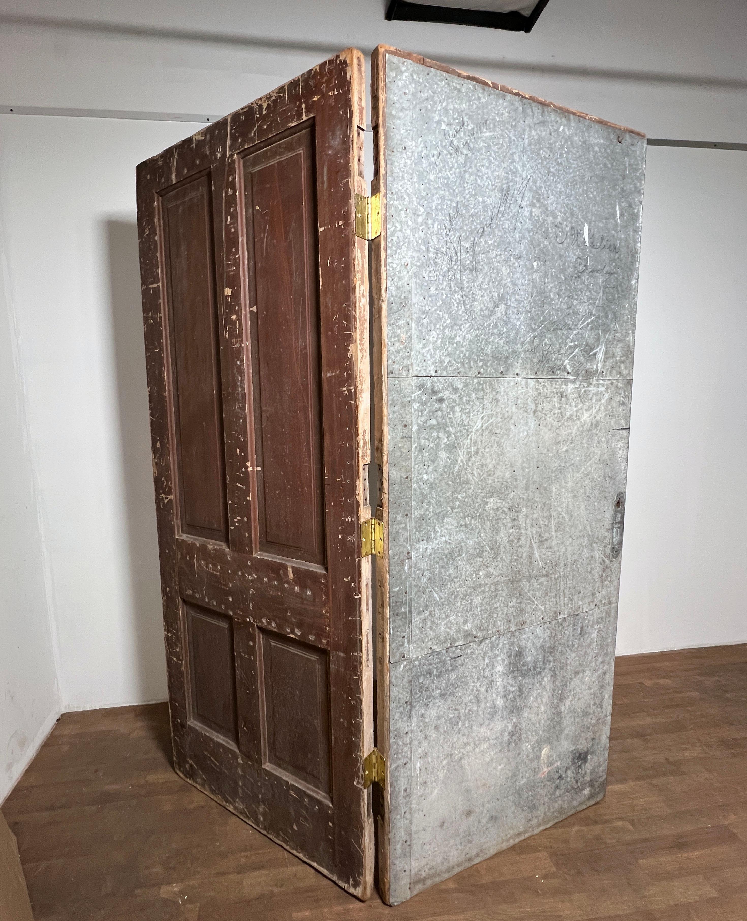 Paire de portes suédoises anciennes datant du 18ème siècle en vente 7