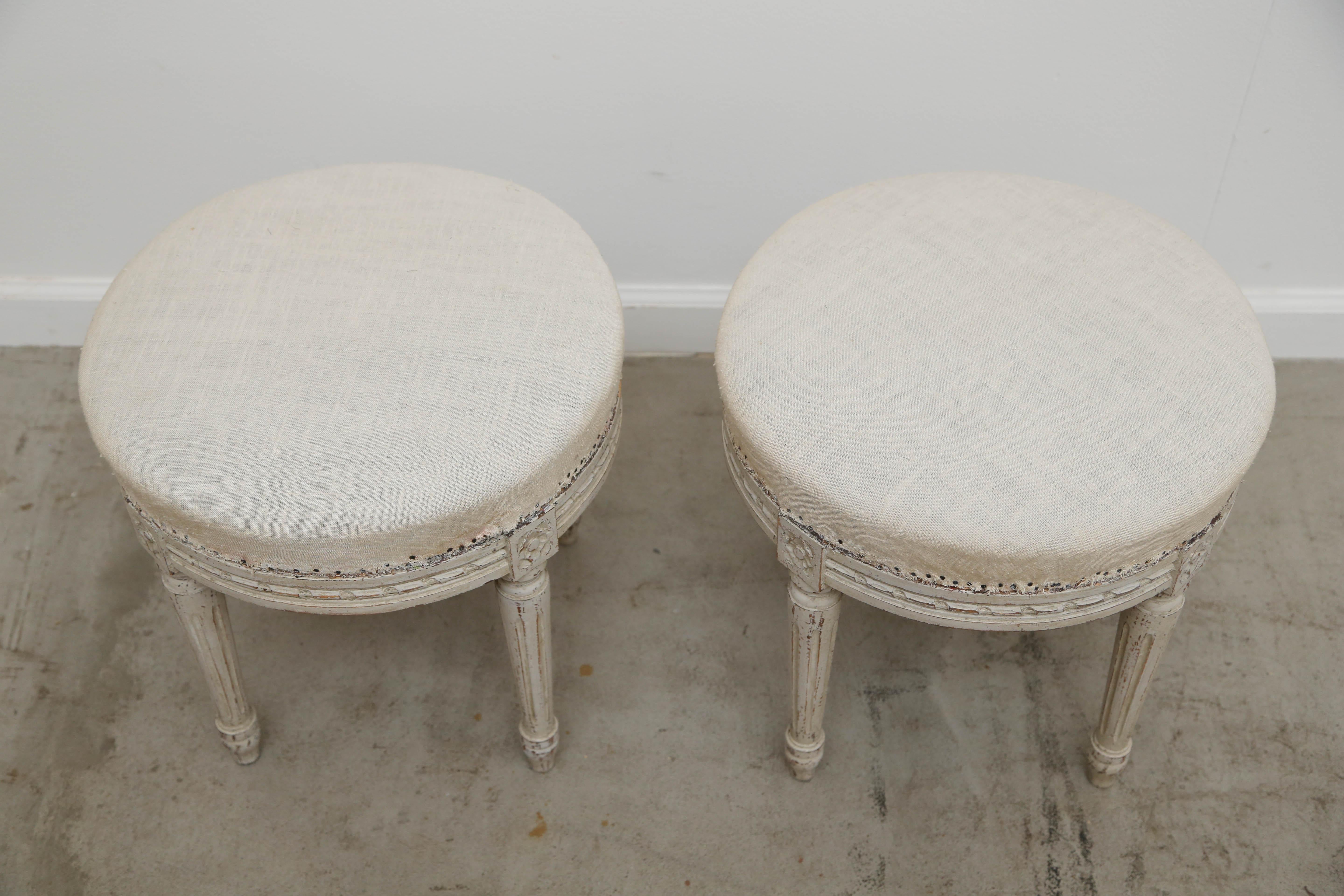 Pair of Antique Swedish Gustavian Style Painted Round Stools, Late 19th Century 1