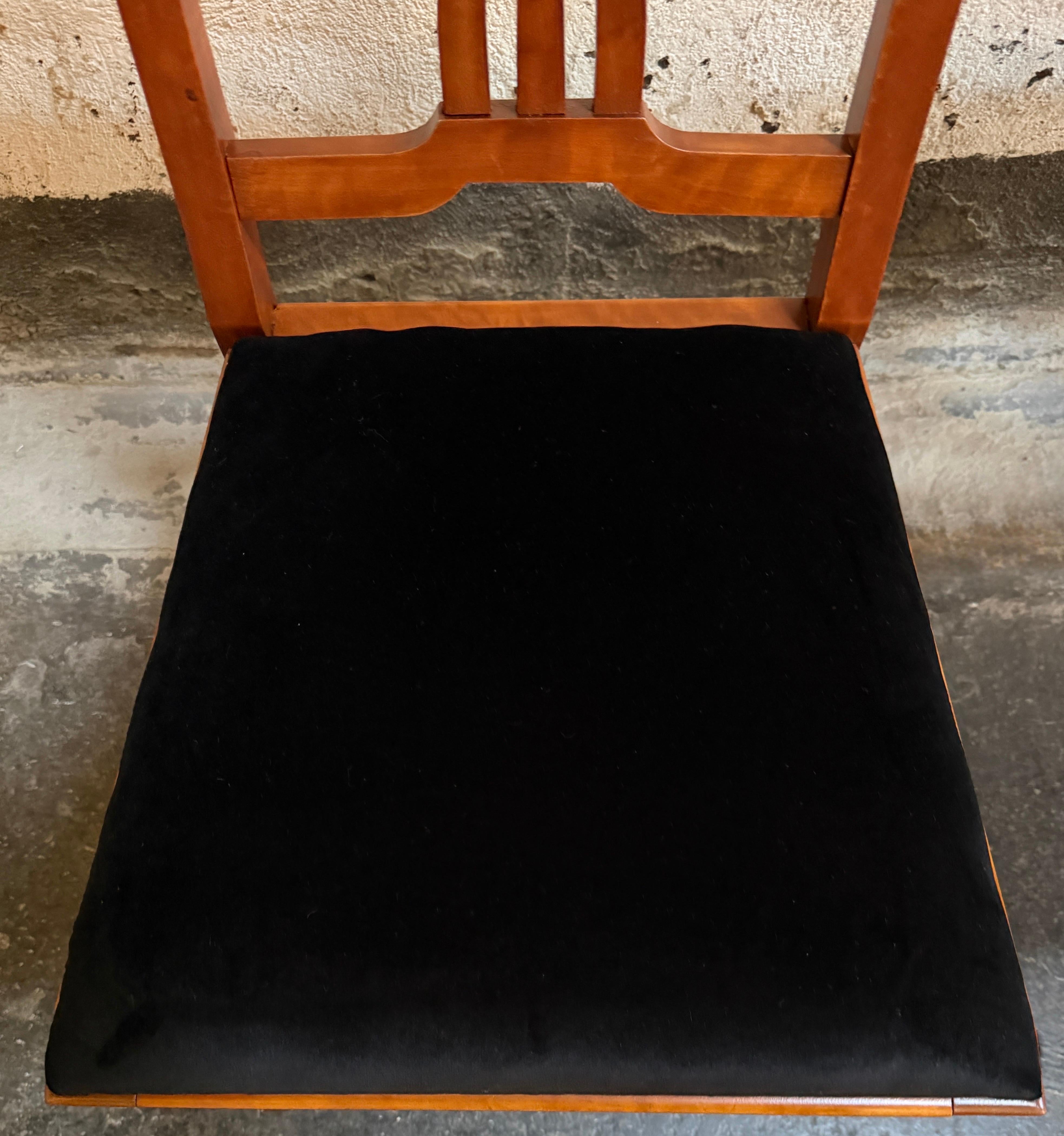 Coppia di antiche sedie svedesi Karl Johan (Biedermeier) Revival c. 1900 in vendita 2