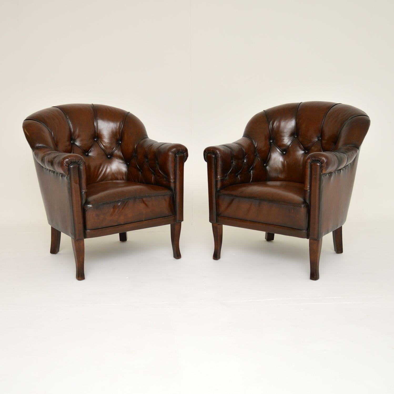 A gorgeous pair of antique Swedish leather armchairs. These were recently imported from Sweden, they date from around the 1900-1910 period.

They are beautifully designed and are of amazing quality. These are also extremely comfortable with a
