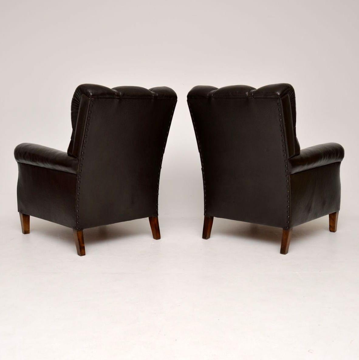 Pair of Antique Swedish Leather Armchairs In Good Condition In London, GB