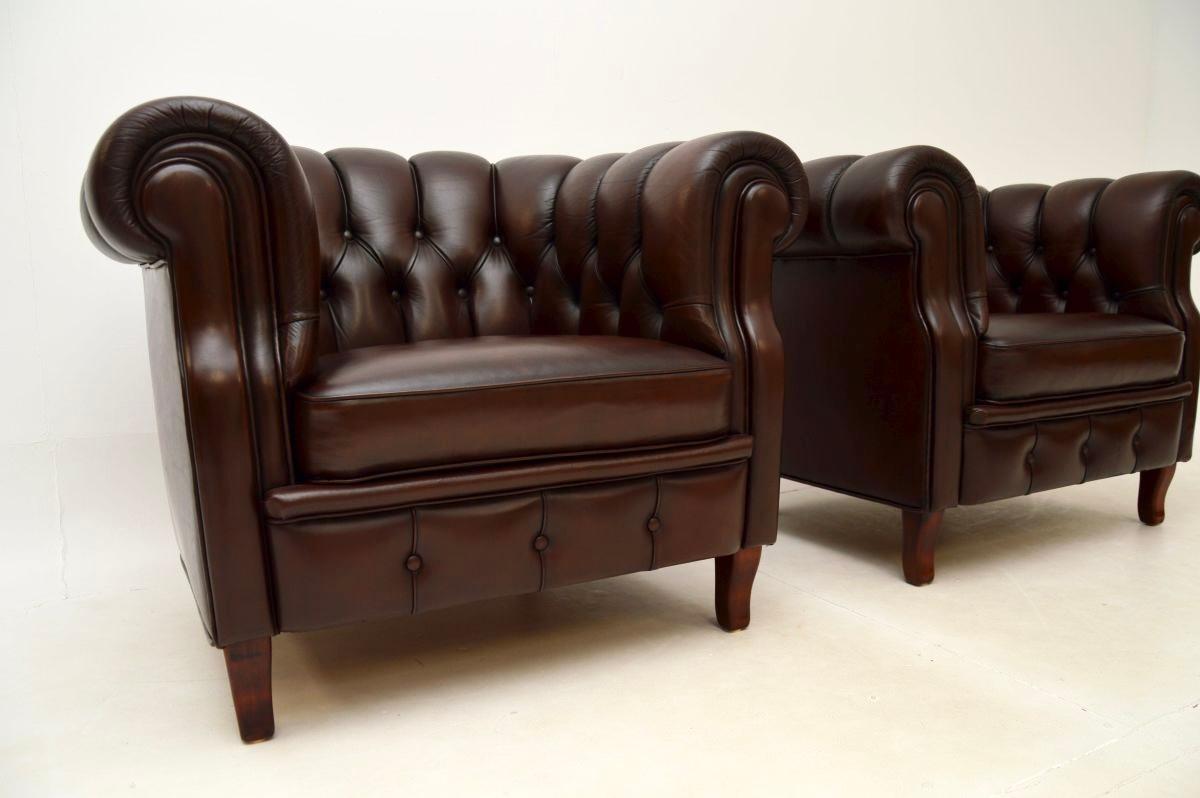 Pareja de antiguos sillones Club suecos de cuero de Broderna Andersson Cuero en venta