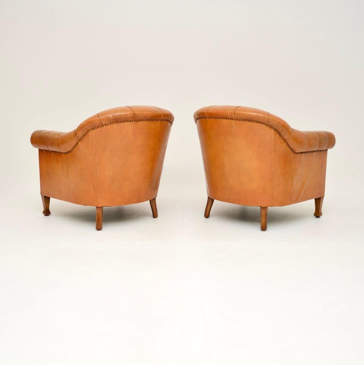 Pair of Antique Swedish Leather Club Armchairs In Good Condition In London, GB