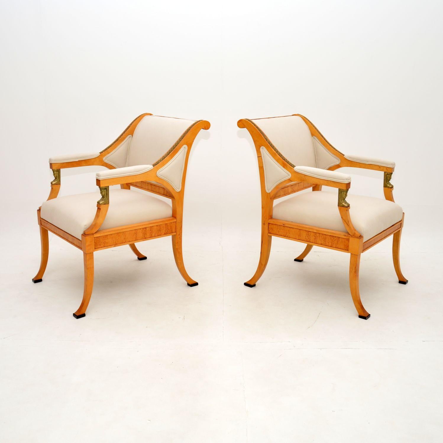 Pair of Antique Swedish Neoclassical Armchairs In Good Condition In London, GB