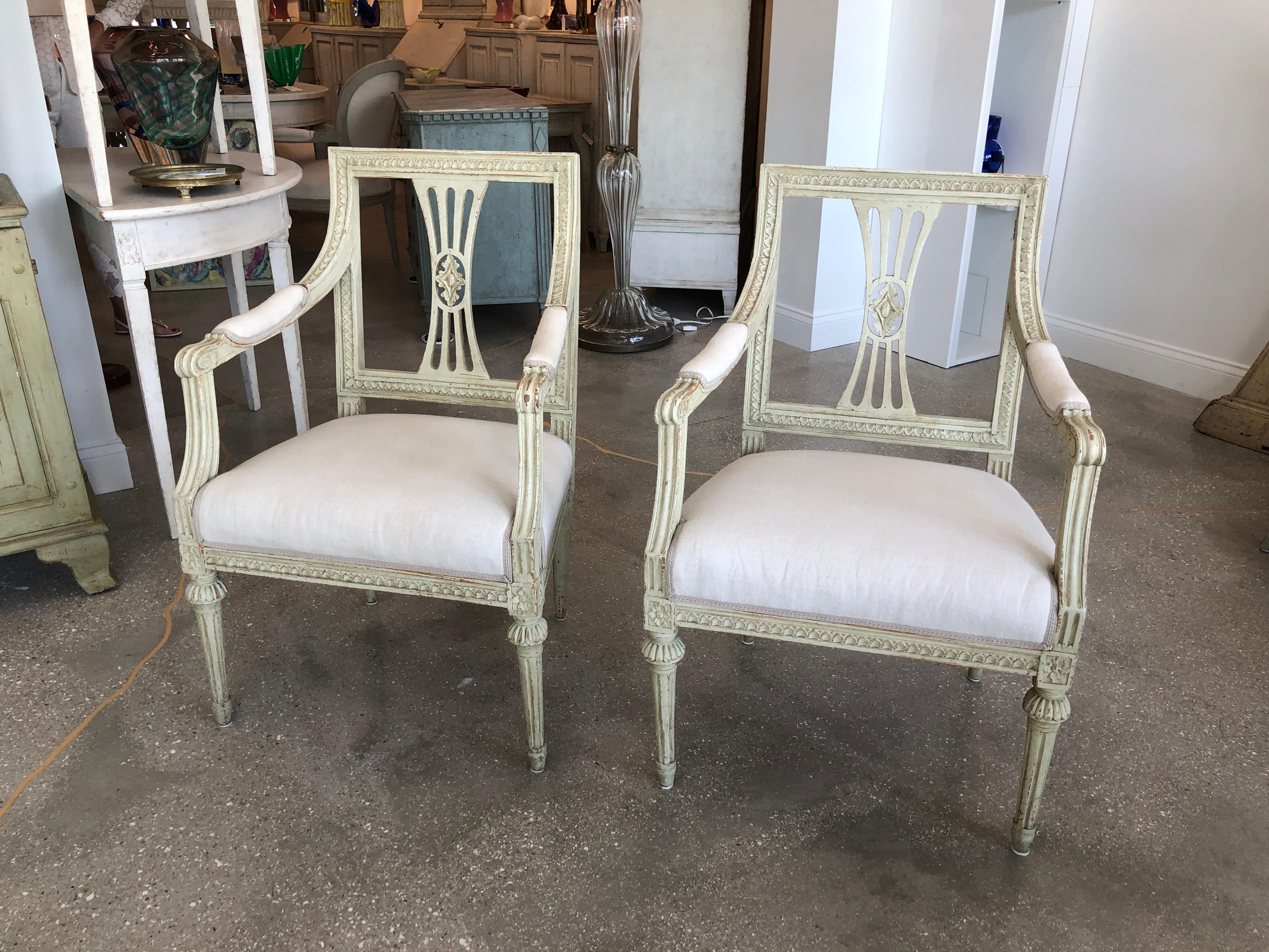 Pair of Antique Swedish Painted Gustavian Armchairs, circa 1810-1820 For Sale 1