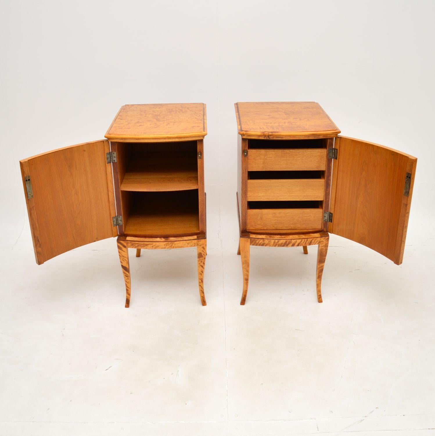 Early 20th Century Pair of Antique Swedish Satin Birch Bedside Cabinets