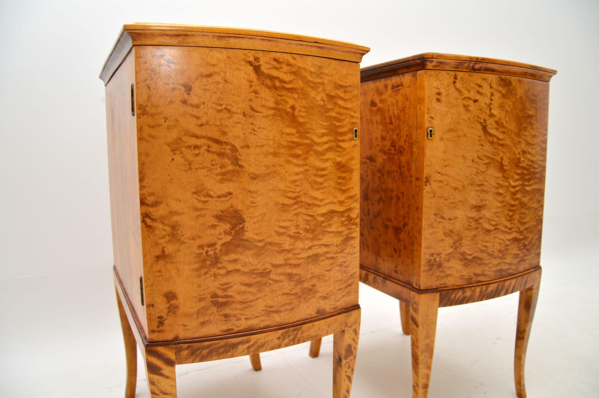 Pair of Antique Swedish Satin Birch Bedside Cabinets 4