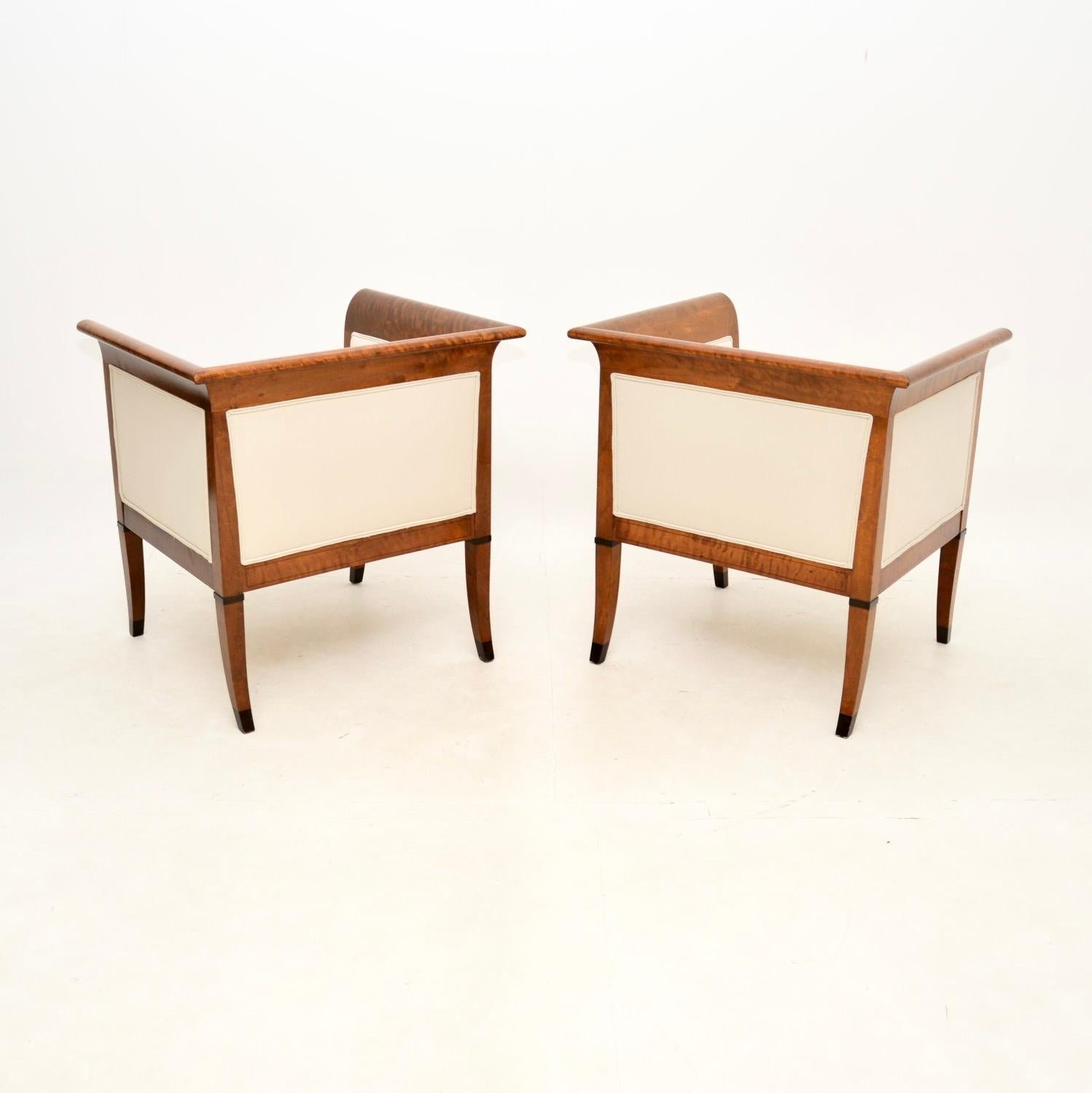 Pair of Antique Swedish Satin Birch Biedermeier Armchairs In Good Condition For Sale In London, GB