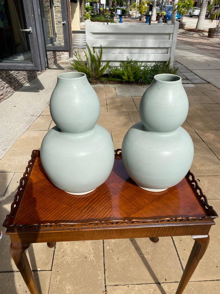 These antiques double gourd vases are light 