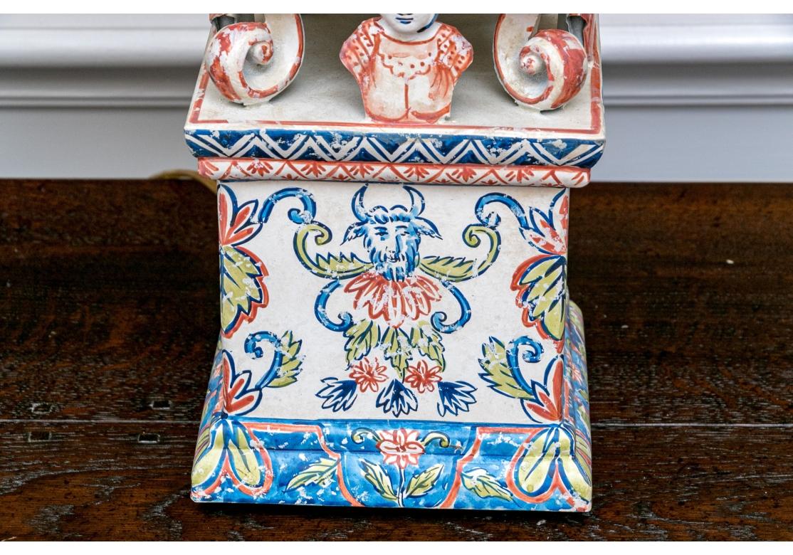 Paire d'anciens vases à tulipes en forme de pagode, peints à la main et montés comme lampes. en vente 5