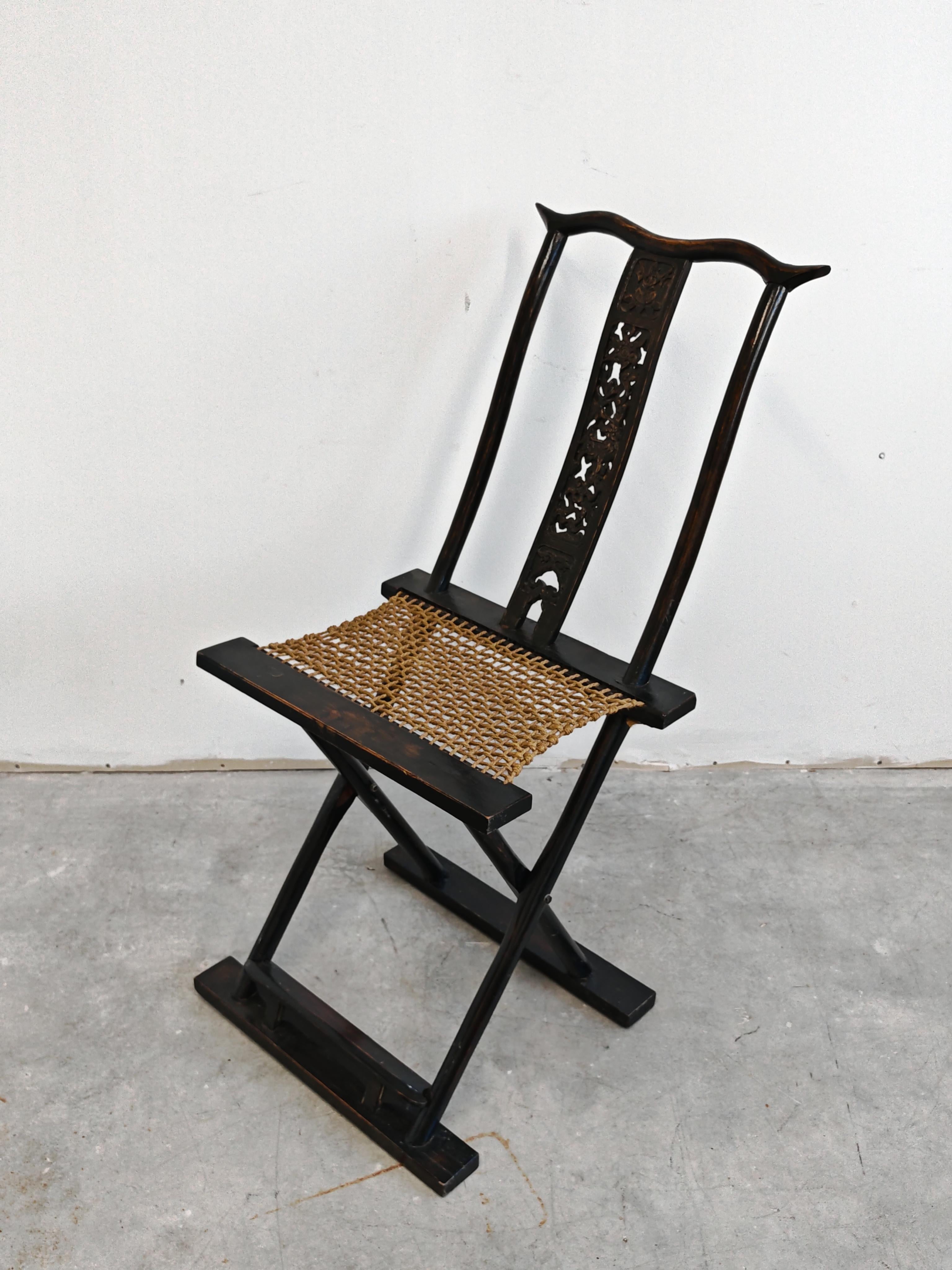 Paire de chaises pliantes de voyage antiques // Foldes en Chine, vers 1880 en vente 2