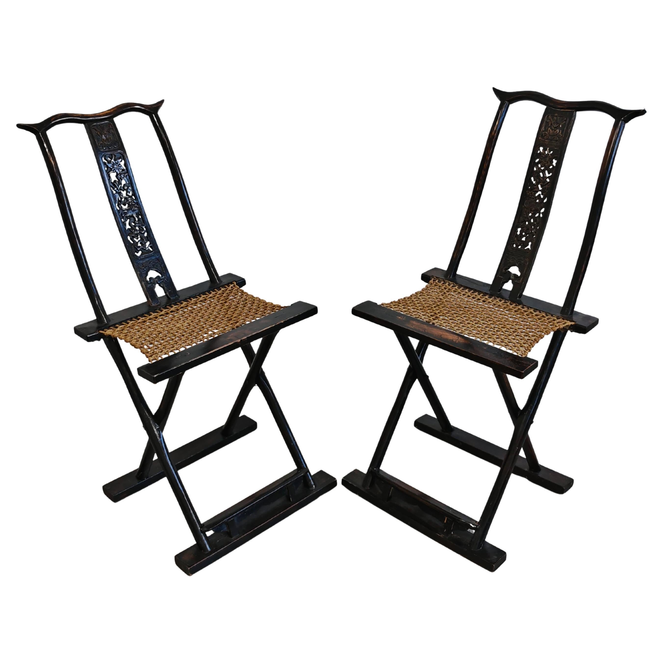 Paire de chaises pliantes de voyage antiques // Foldes en Chine, vers 1880 en vente