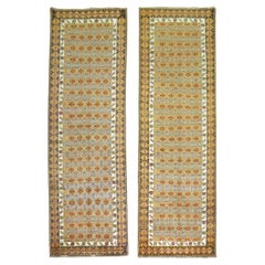 Paire d'anciens tapis turcs