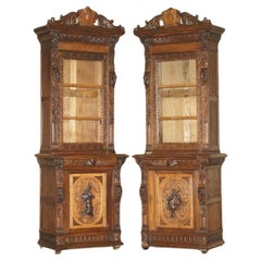 PAIR OF ANTIQUE ViCTORIAN 1880 CONTINENTAL JACOBEAN GOTHIC REVIVAL BOOKCASES