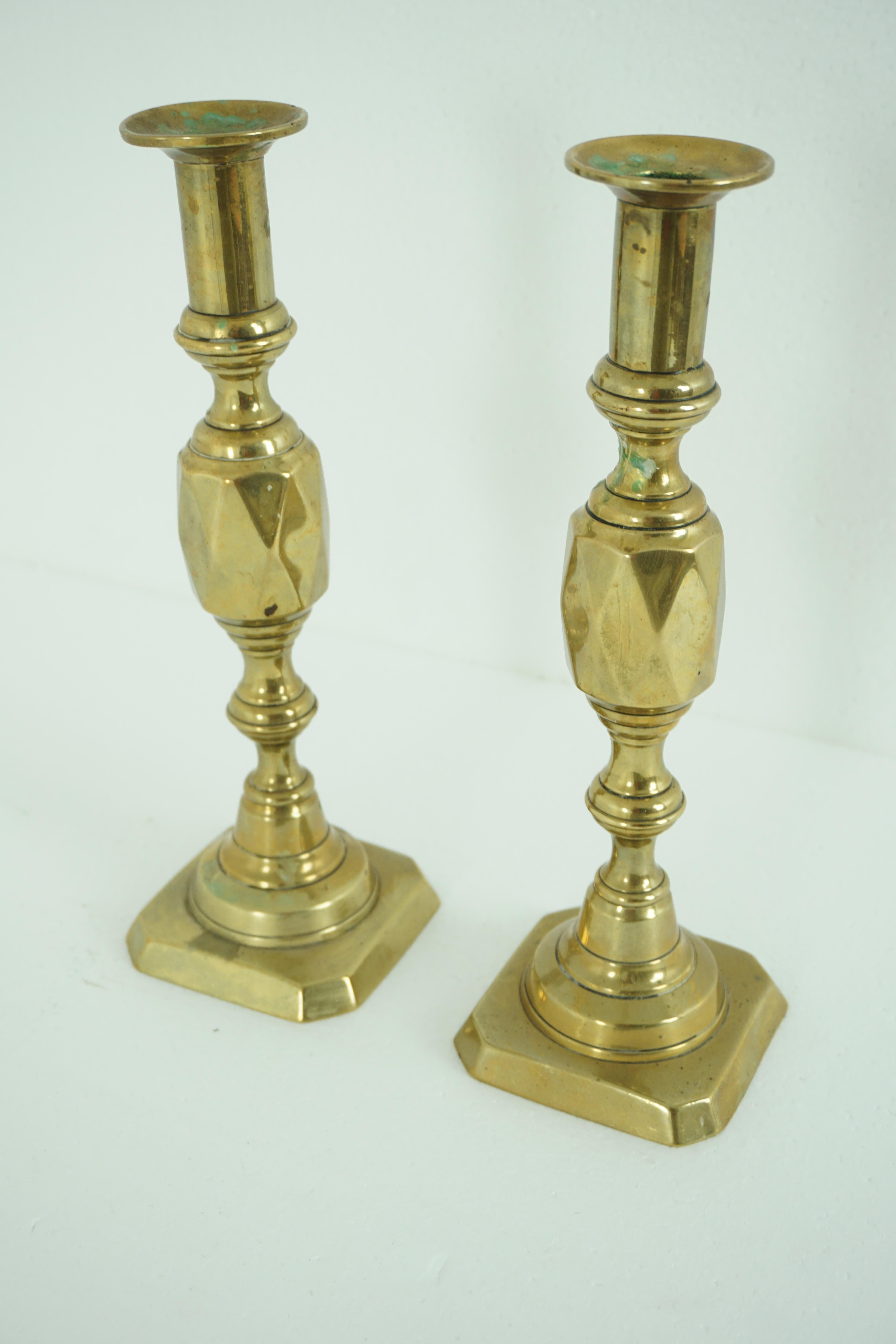 Pair of antique Victorian brass diamond shaped candlesticks, Scotland, 1890, 1951

Scotland,

1890

These were produced to commemorate Queen Victoria's Diamond Jubilee
Comes with ejectors
Nice condition, no repairs
Sit straight

$135 for