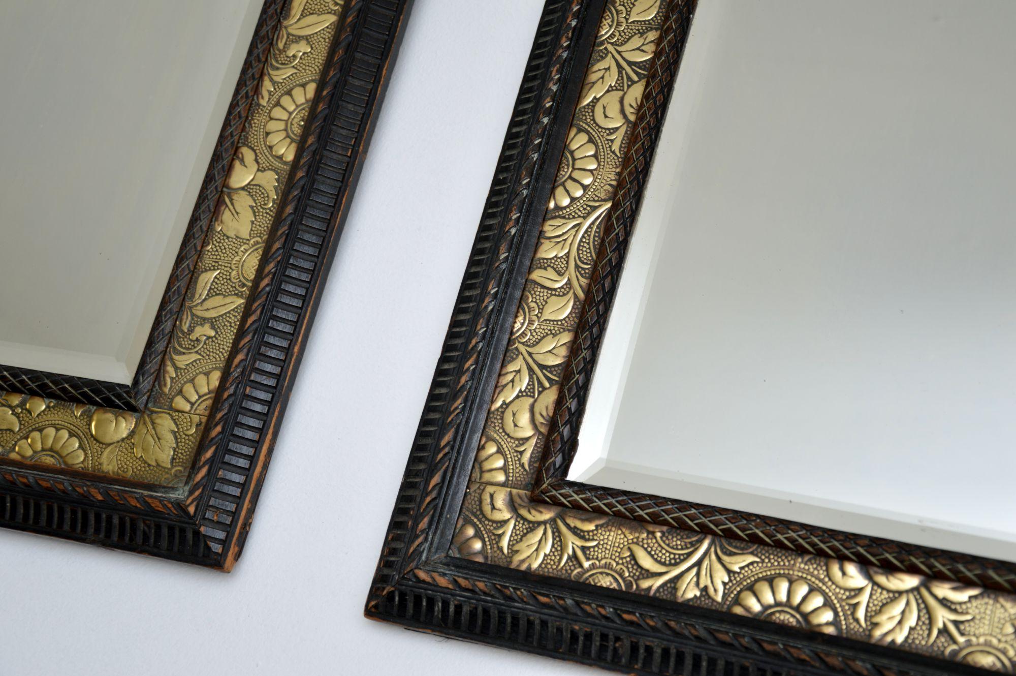 Pair of Antique Victorian Brass & Wood Mirrors In Good Condition For Sale In London, GB