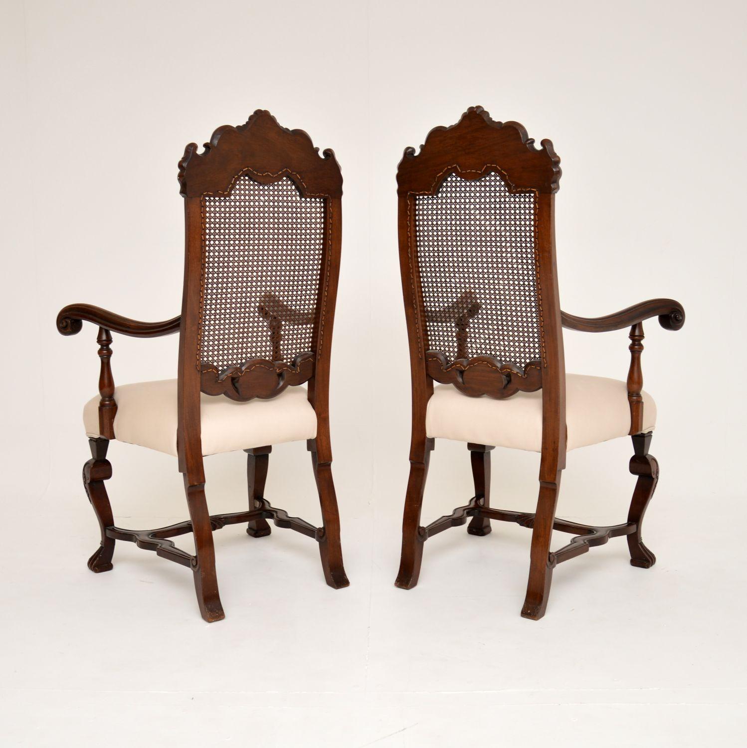 English Pair of Antique Victorian Carved Walnut Armchairs For Sale