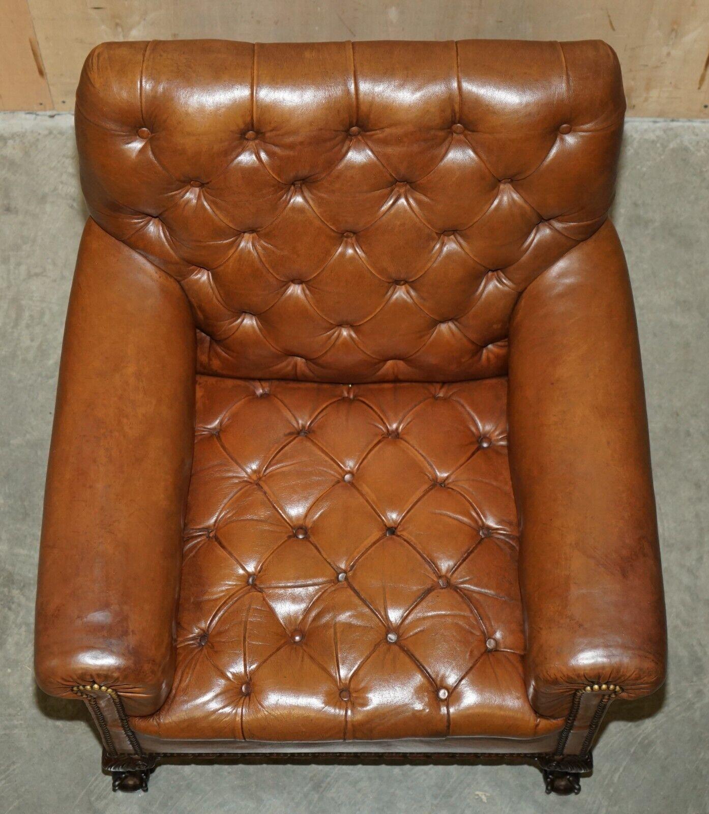 PAIR OF ANTiQUE VICTORIAN CHESTERFiELD BROWN LEATHER ARMCHAIRS CLAW & BALL FEET For Sale 13