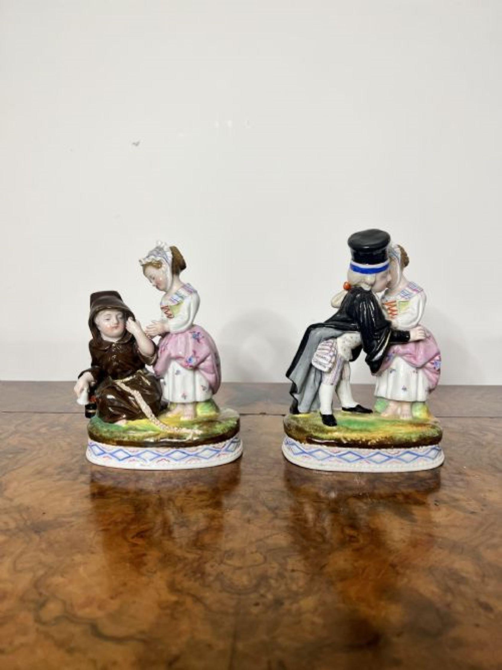 Ein Paar antike viktorianische Porzellanfiguren in kontinentaler Qualität  (Viktorianisch) im Angebot